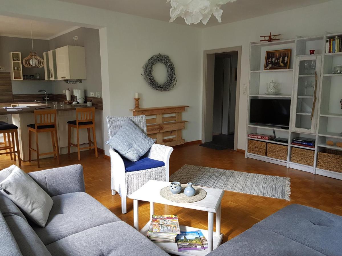 Ferienwohnung Im Naturgarten 슈네베르딘겐 외부 사진